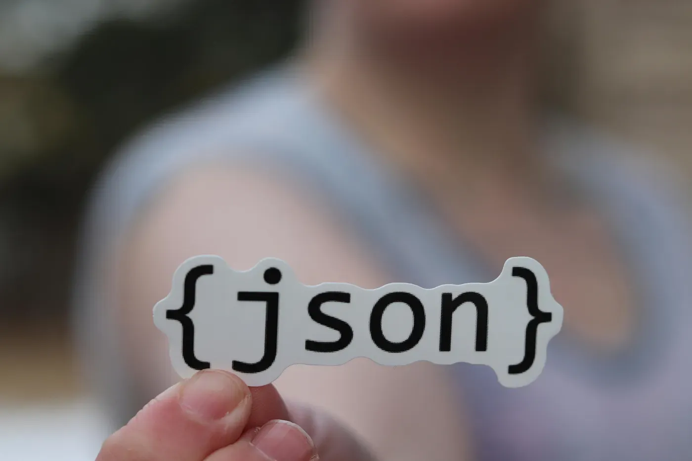 working-with-json-objects-in-sql-server-working-with-JSON-objects-in-SQL.webp